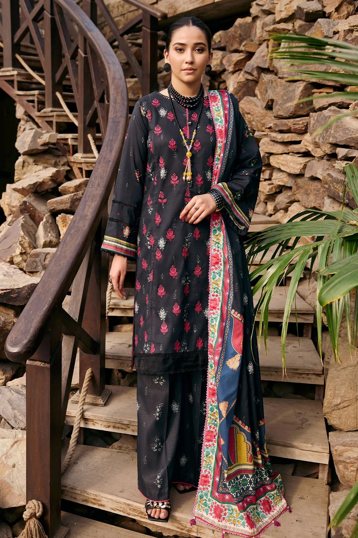 Umang by Motifz - Print Embroidered lawn 3pc