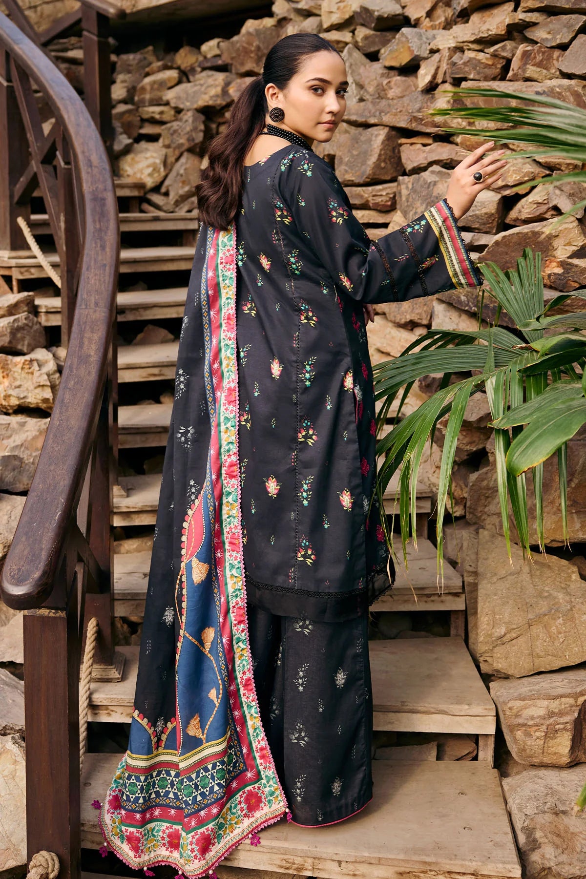 Umang by Motifz - Print Embroidered lawn 3pc