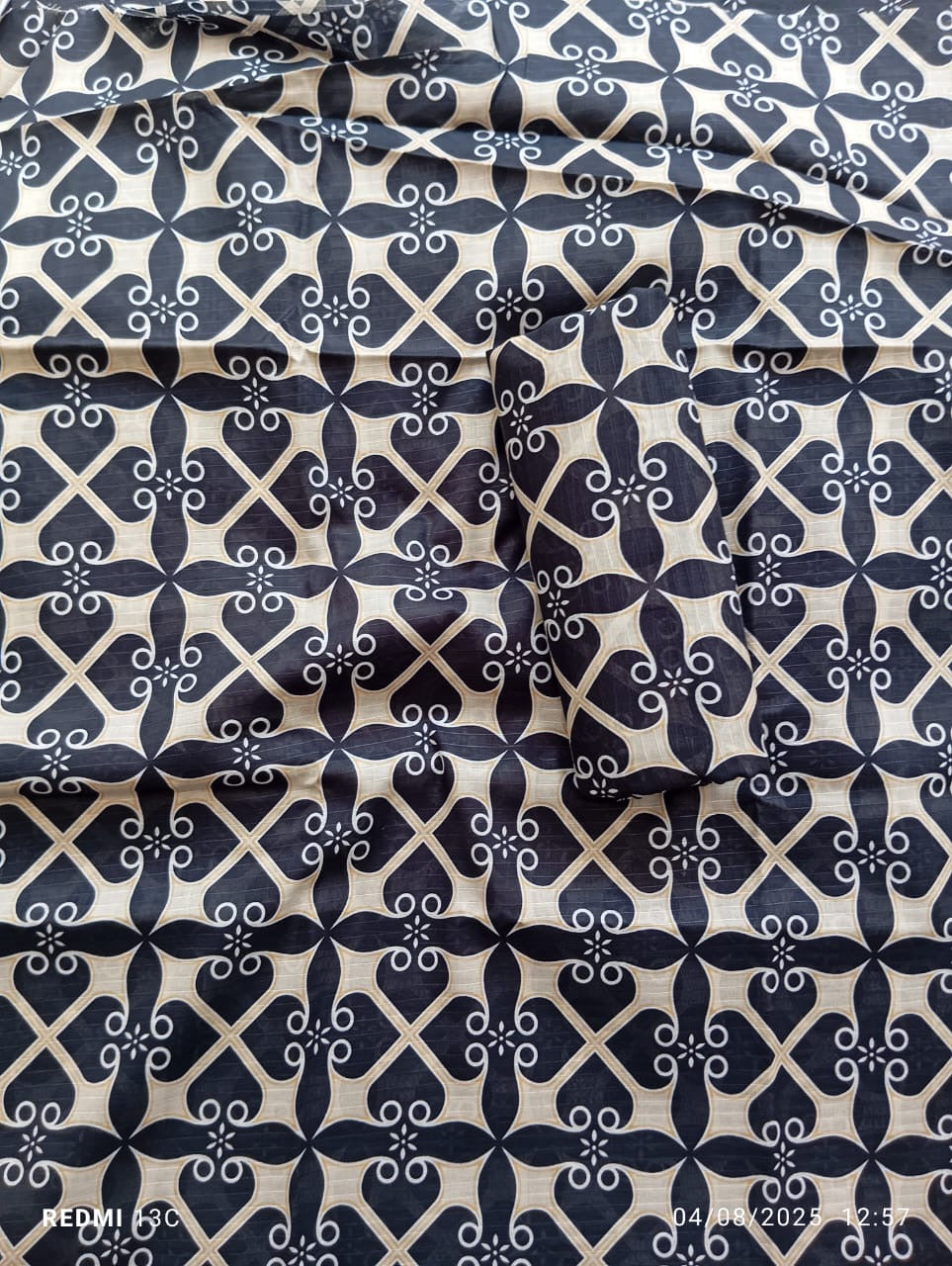 Printed lawn 2pc